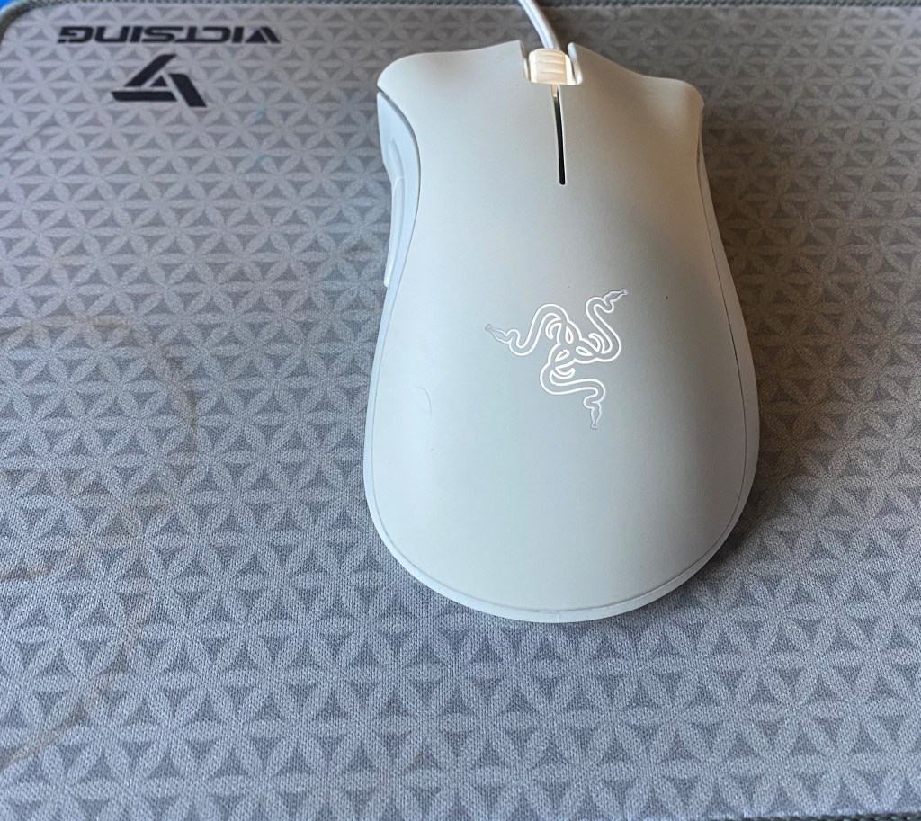 Rear view of Razer DeathAdder Essential mouse