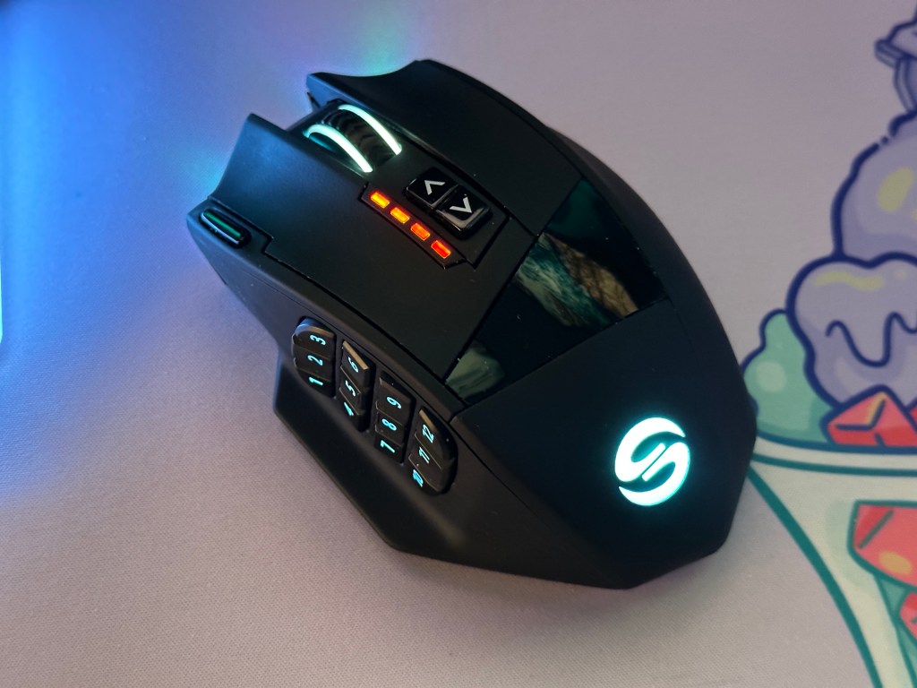 Top view of UtechSmart Venus Pro on mousepad