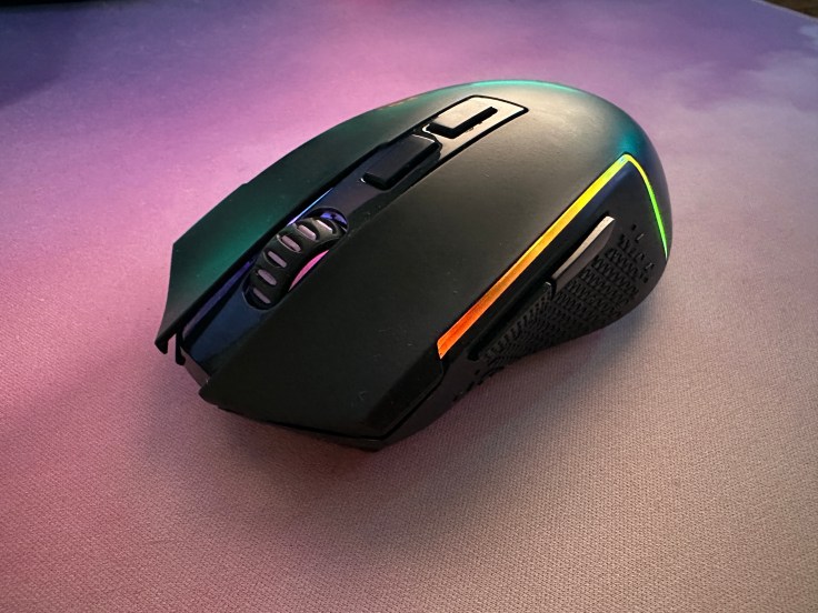 Front of Redragon M693 mouse