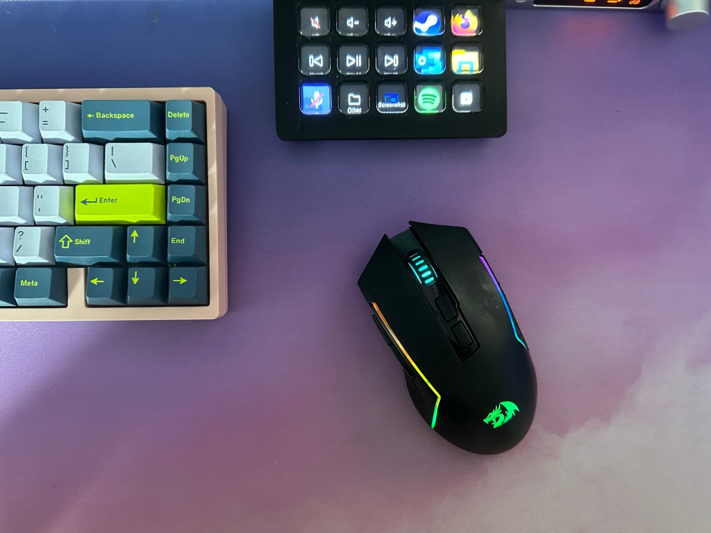 Top view of Redragon M693 mouse